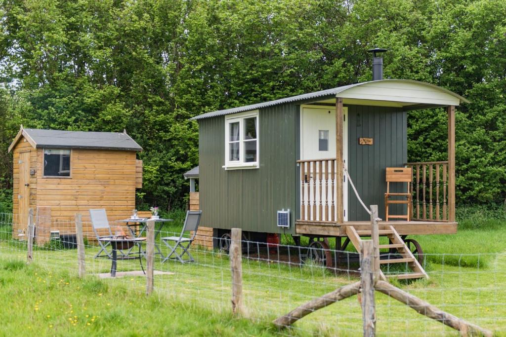 Custom shepherds hut in Kent perfect for couples