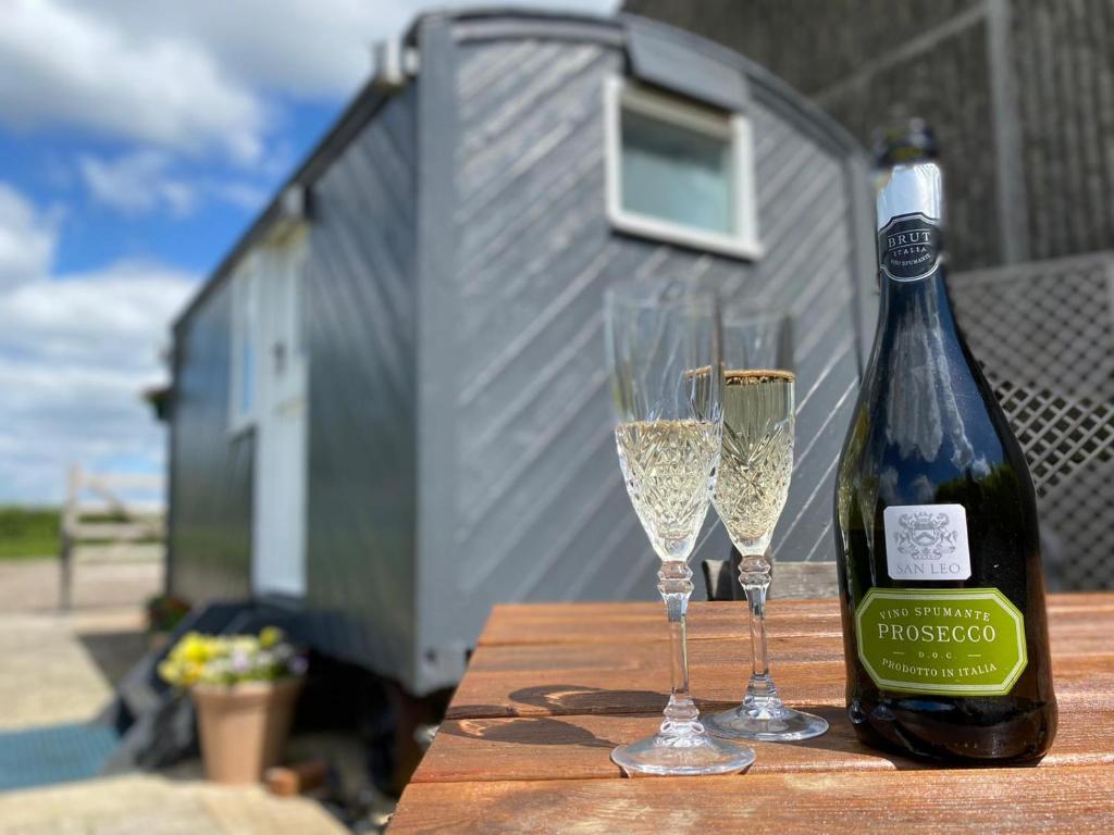 Romantic shepherds hut for couples at Puttocks Farm Essex