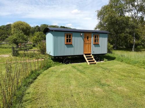 The Shepherds Hut at the Gaggle of Geese pub, Dorset