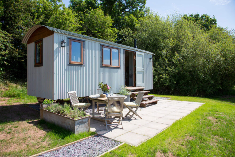 The stunning little Idyll shepherd's hut